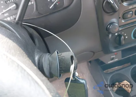 2000 Ford Ranger Xl/Xlt z USA, uszkodzony, nr VIN 1FTZR15V1YTB06510